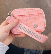 Load image into Gallery viewer, Everywhere ID Wristlet Pouch

