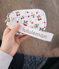 Load image into Gallery viewer, Everywhere ID Wristlet Pouch
