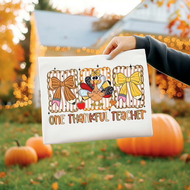 One Thankful Teacher Turkey & Bows